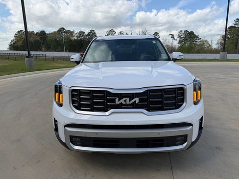 Used 2024 Kia Telluride SX w/ Towing Package image 8