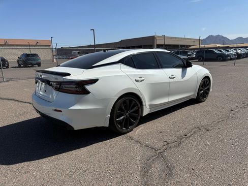 Used 2023 Nissan Maxima SR w/ Sport Mat Group image 5