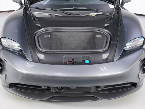 Used 2022 Porsche Taycan 4S image 8