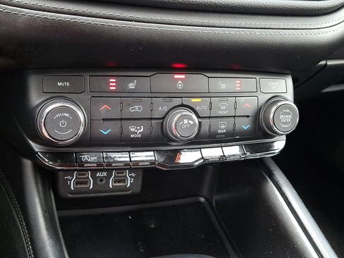 Used 2021 Dodge Durango SXT AWD/4WD image 30