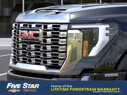 New 2026 GMC Sierra 2500 Denali image 13
