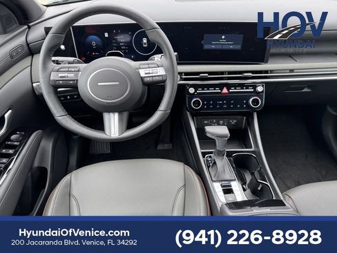 New 2025 Hyundai Santa Cruz Limited image 13