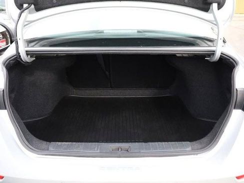 Certified 2023 Nissan Sentra S FWD image 7