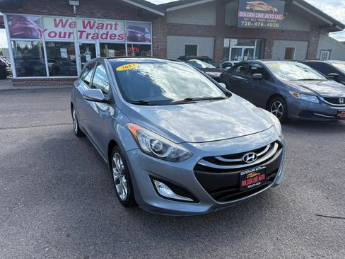 Used 2013 Hyundai Elantra GT w/ Style Pkg FWD image 2