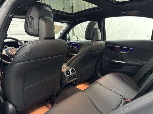 Used 2025 Mercedes-Benz C 300 Sedan image 18