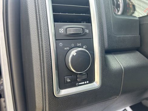 Used 2024 RAM 1500 Classic SLT image 15