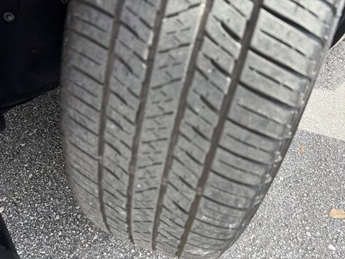 Certified 2024 Toyota Venza Limited image 31