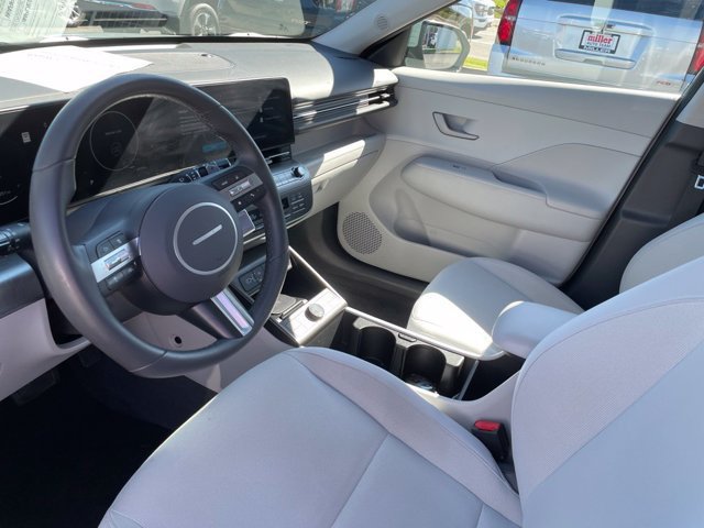 Used 2024 Hyundai Kona SEL w/ Convenience Package AWD/4WD image 5