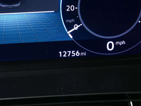 Certified 2025 Volkswagen Atlas SE image 6