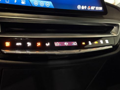 Certified 2024 Cadillac Lyriq Tech AWD/4WD image 17