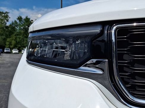 Used 2023 Jeep Grand Cherokee L Limited AWD/4WD image 9