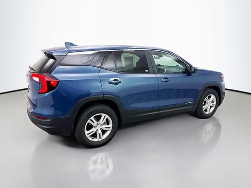 Used 2024 GMC Terrain SLE FWD image 7