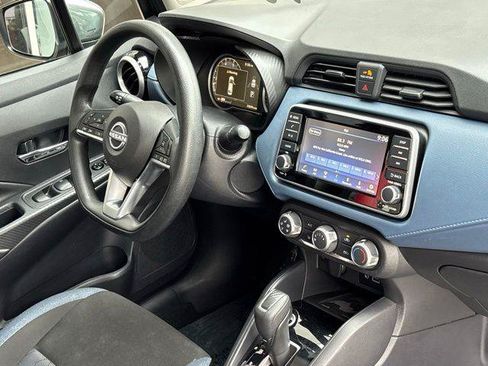 Used 2025 Nissan Versa SV FWD image 27