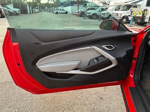 Used 2022 Chevrolet Camaro LT RWD image 32