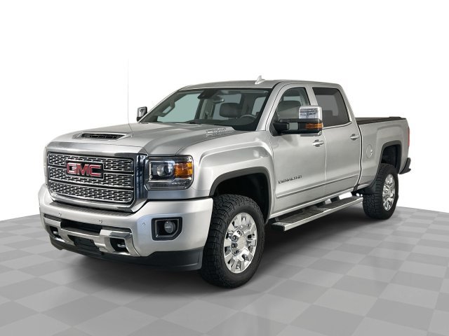 Used 2018 GMC Sierra 2500 Denali w/ Duramax Plus Package AWD/4WD image 1