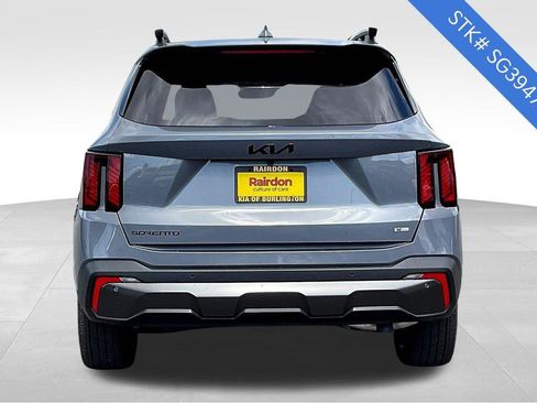 New 2025 Kia Sorento SX image 4