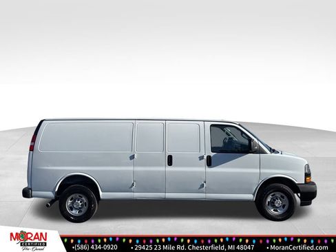 Used 2023 Chevrolet Express 3500 Extended w/ Driver Convenience Package image 6