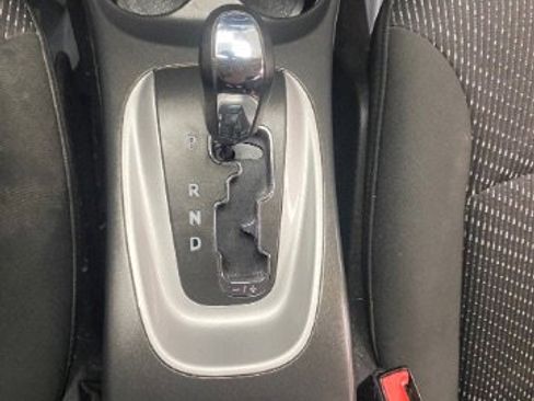 Used 2019 Dodge Journey SE image 24