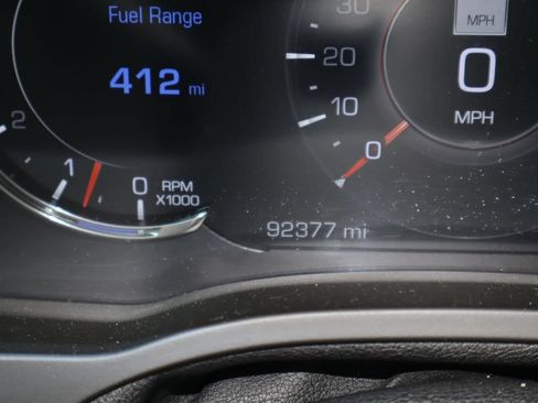 Used 2017 Cadillac Escalade Luxury AWD/4WD image 12