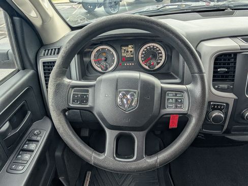 Used 2016 RAM 1500 Express RWD image 13