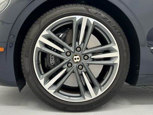 Used 2020 Bentley Continental GT AWD/4WD image 16