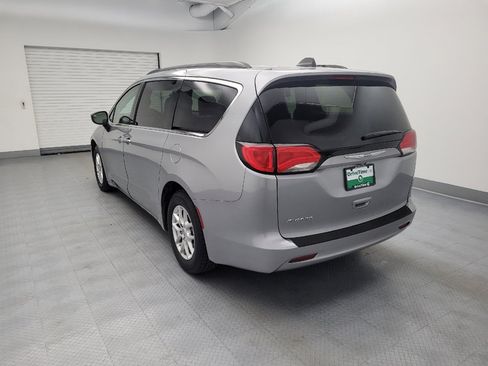 Used 2021 Chrysler Voyager Lxi FWD image 5