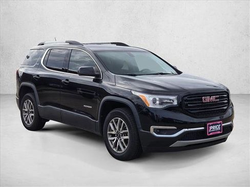 Used 2019 GMC Acadia SLE w/ LPO, Black Accent Package image 3