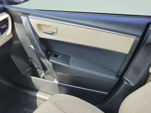 Used 2014 Toyota Corolla LE FWD image 13