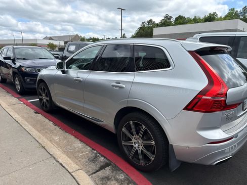 Used 2019 Volvo XC60 T6 Inscription w/ Protection Package Premier AWD/4WD image 4