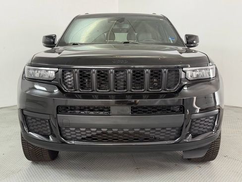 Used 2023 Jeep Grand Cherokee L Laredo AWD/4WD image 2