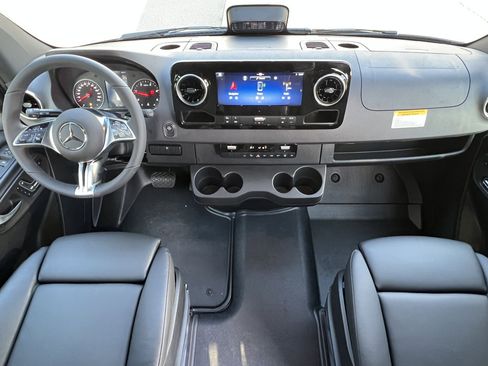 New 2026 Mercedes-Benz Sprinter 2500 image 20