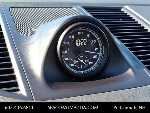 Used 2023 Porsche Macan S image 20