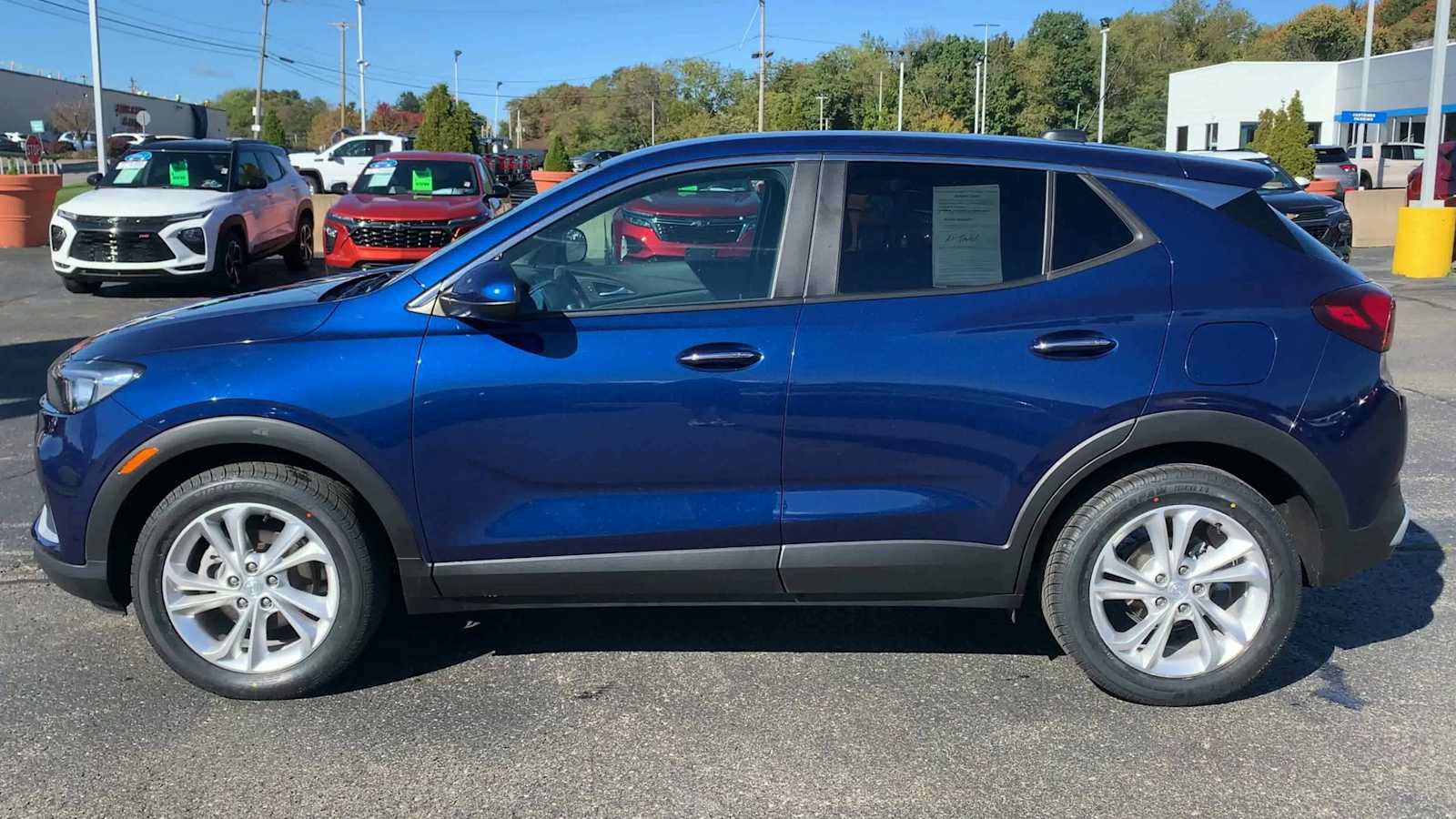 Certified 2023 Buick Encore GX Preferred w/ Cold Weather Comfort Package FWD image 5