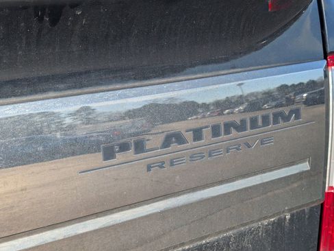 Used 2016 Nissan Titan Platinum Reserve image 19