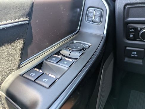 Used 2025 Ford F150 Platinum w/ Equipment Group 702A High AWD/4WD image 28