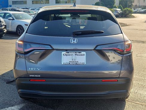 Certified 2026 Honda HR-V LX image 5