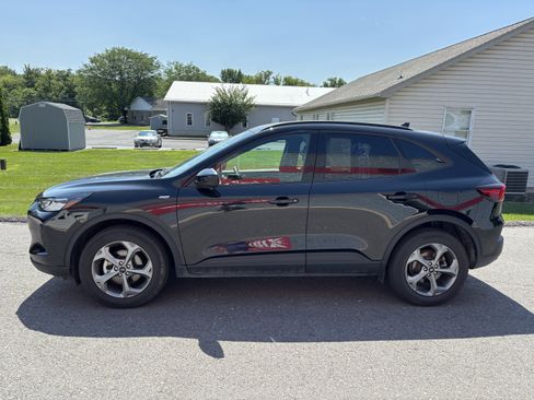 Used 2025 Ford Escape ST-Line Select AWD/4WD image 7