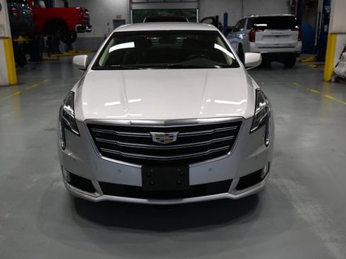 Used 2019 Cadillac XTS Luxury FWD image 2
