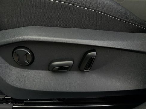 New 2026 Volkswagen Taos SE AWD/4WD image 14