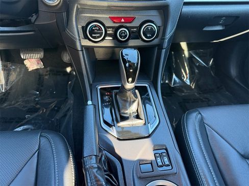 Used 2018 Subaru Impreza 2.0i Limited image 14