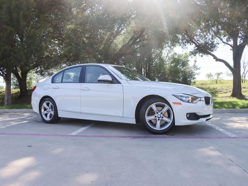 Used 2015 BMW 328i Sedan RWD image 1