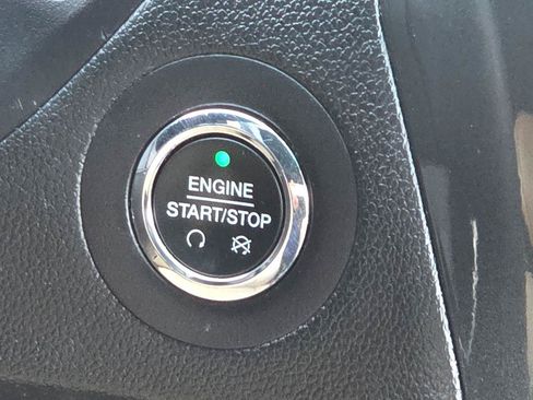 Used 2016 Ford Explorer XLT w/ Equipment Group 202A AWD/4WD image 27