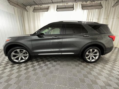 Used 2020 Ford Explorer Platinum image 25
