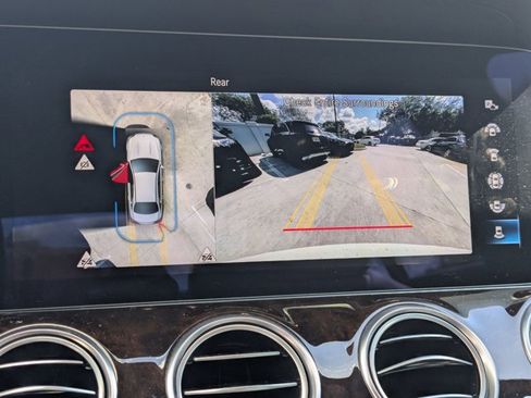 Certified 2022 Mercedes-Benz E 350 4MATIC Sedan image 7