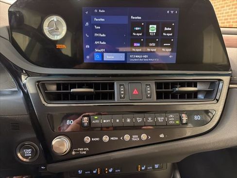 Used 2023 Lexus ES 350 w/ Premium Package image 17