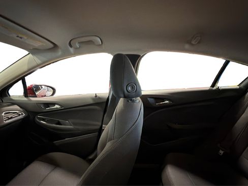 Used 2018 Chevrolet Cruze LT w/ Convenience Package image 37