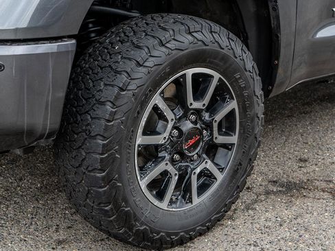 Used 2018 Toyota Tundra SR5 image 13