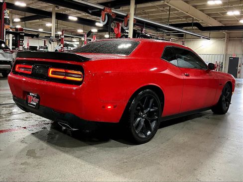 Used 2012 Dodge Challenger R/T w/ Sound Group II RWD image 6