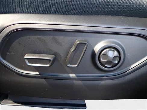 New 2025 Jeep Grand Cherokee Laredo X w/ Luxury Tech Group I image 13