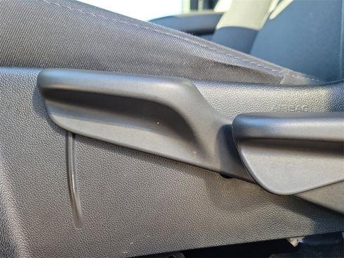 Used 2024 Chevrolet Colorado Trail Boss image 15